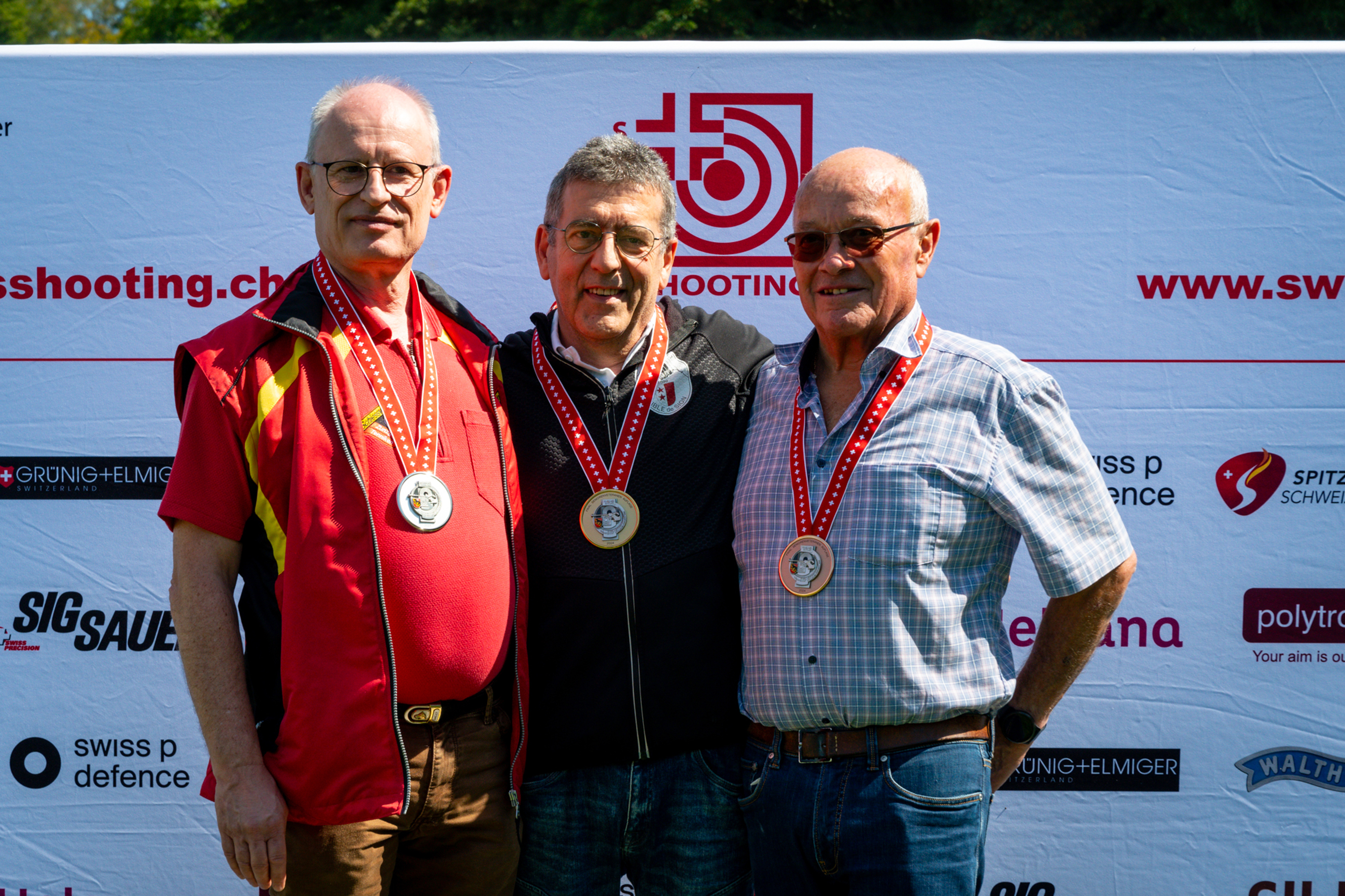 Podest Veteranen mit Auflage: 1. Rang Philippe Grand, 2. Rang Michael Schiener, 3. Rang Pierre-Antoine Follonier